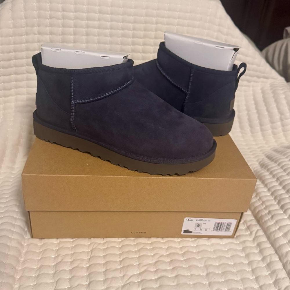 UGG Classic Ultra Mini dark blue